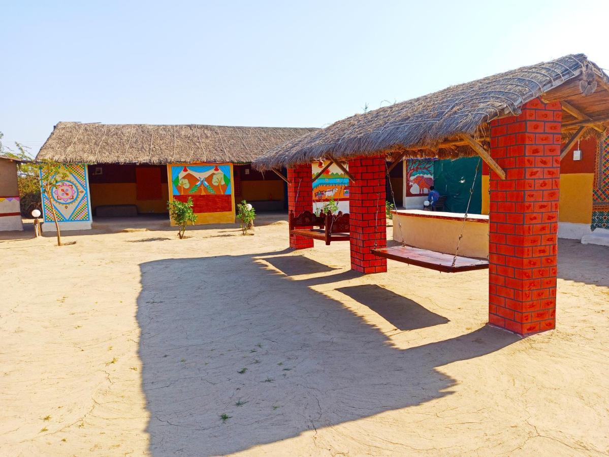 Kutir Craft Village Resort Bherandiāla Dış mekan fotoğraf
